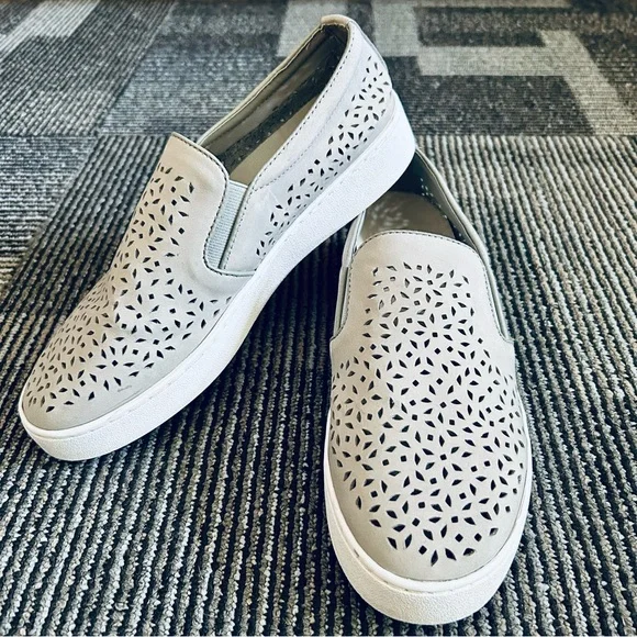 Vionic Grey Nubuck Midi Perforated Slip on Sneakers, size 7.5 38.5 - Picture 1 of 11